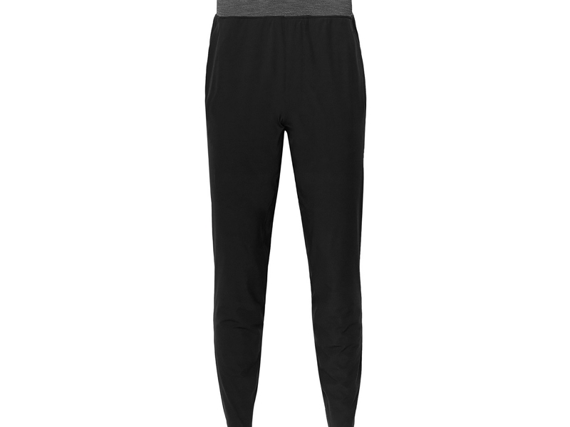 MR PORTER وشركة LULULEMON تطلقان مجموعة كبسولية حصرية